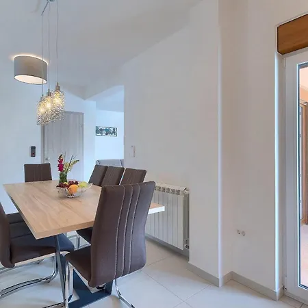 Mara Svetvincenat Vakantiehuis *