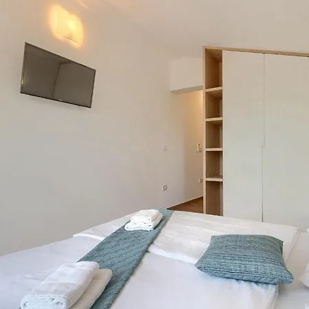 Mara Svetvincenat Holiday home