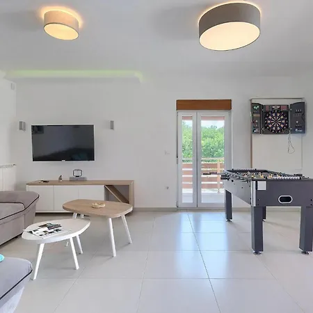 Holiday home Mara Svetvincenat Stokovci